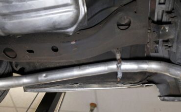 Chevrolet-Monte-carlo-1974-Silver-Taupe-Metalli-Black-4