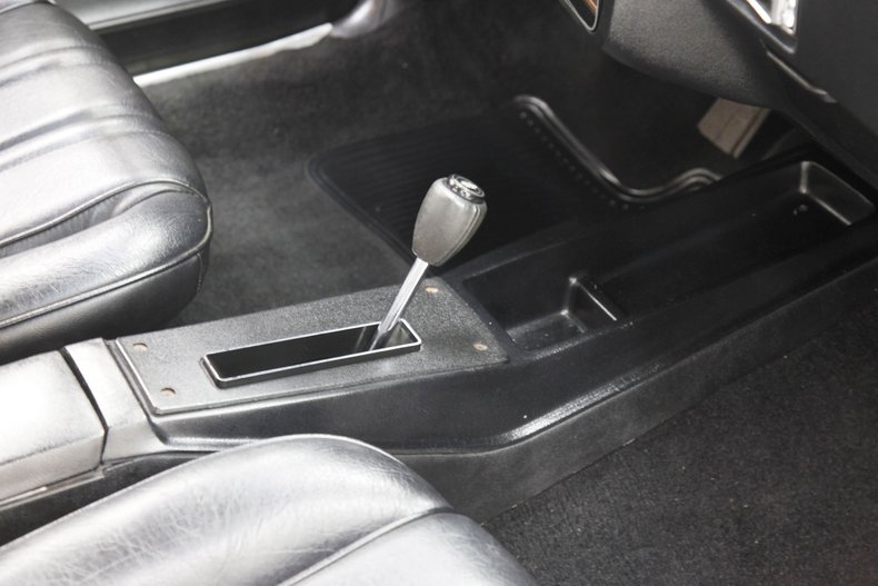 Chevrolet-Monte-carlo-1974-Silver-Taupe-Metalli-Black-41