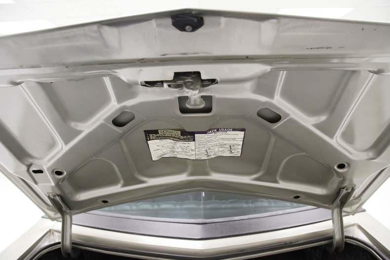 Chevrolet-Monte-carlo-1974-Silver-Taupe-Metalli-Black-48