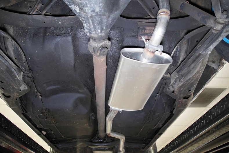 Chevrolet-Monte-carlo-1974-Silver-Taupe-Metalli-Black-6