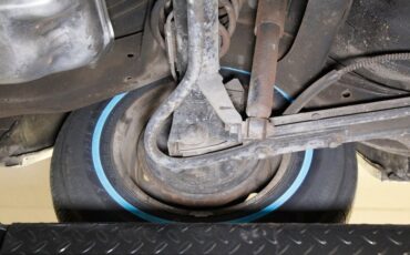 Chevrolet-Monte-carlo-1974-Silver-Taupe-Metalli-Black-7