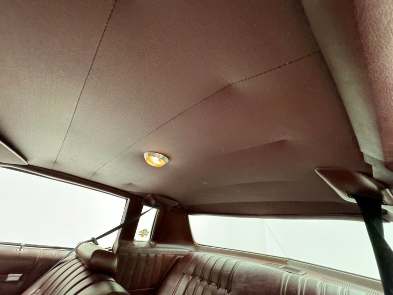 Chevrolet-Monte-carlo-1976-Firethorn-Red-Metall-Dark-Mahogany-2