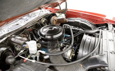 Chevrolet-Monte-carlo-1977-Red-Black-10