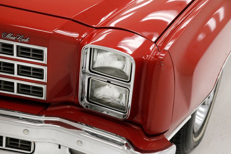 Chevrolet-Monte-carlo-1977-Red-Black-11