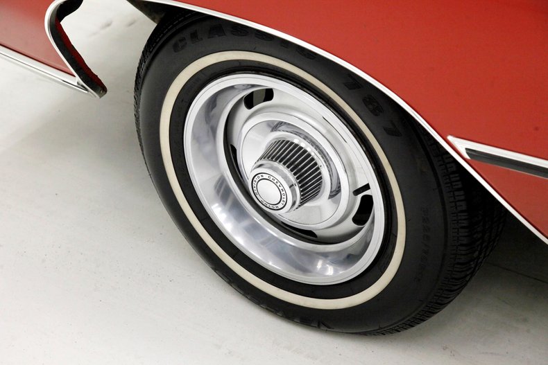 Chevrolet-Monte-carlo-1977-Red-Black-13