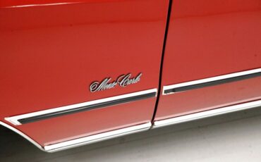 Chevrolet-Monte-carlo-1977-Red-Black-16