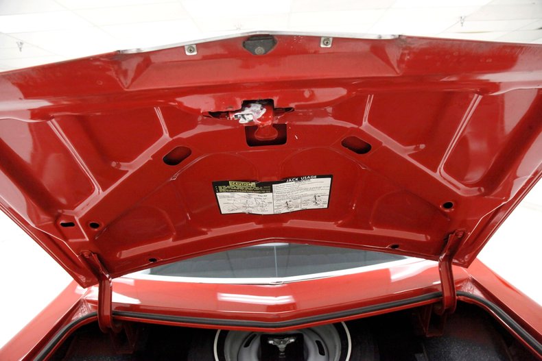 Chevrolet-Monte-carlo-1977-Red-Black-18