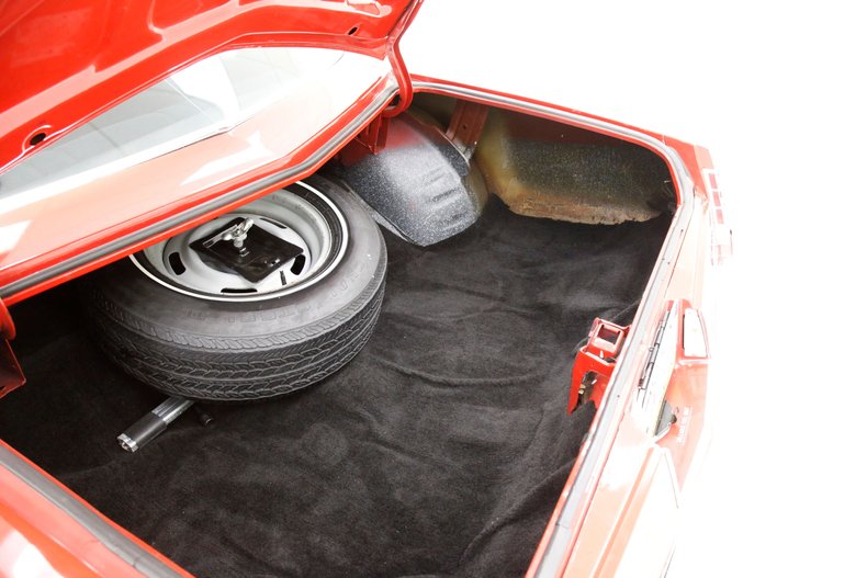 Chevrolet-Monte-carlo-1977-Red-Black-20