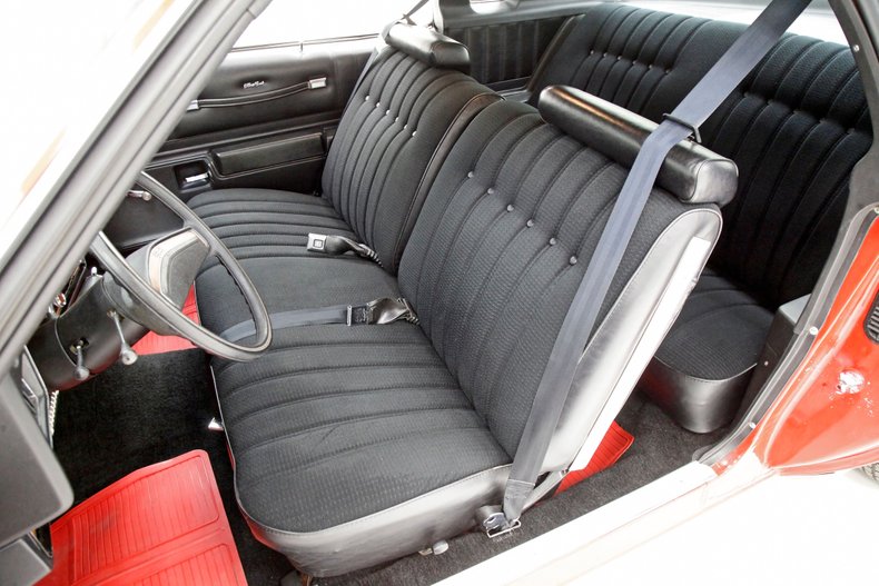 Chevrolet-Monte-carlo-1977-Red-Black-26