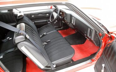Chevrolet-Monte-carlo-1977-Red-Black-32