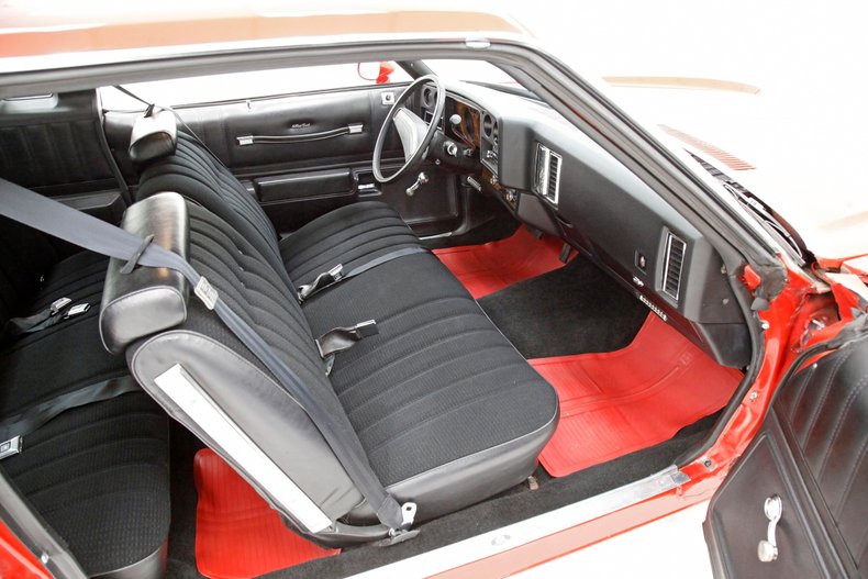 Chevrolet-Monte-carlo-1977-Red-Black-32