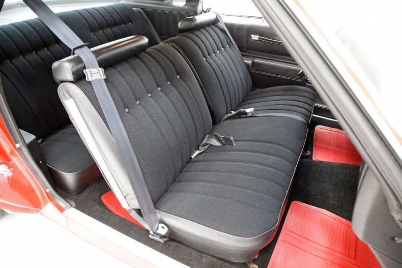 Chevrolet-Monte-carlo-1977-Red-Black-33