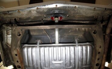 Chevrolet-Monte-carlo-1977-Red-Black-35