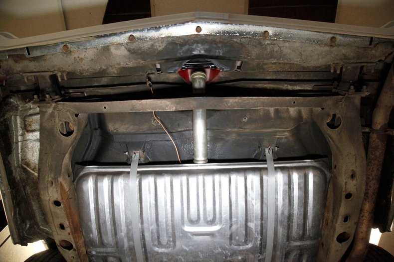 Chevrolet-Monte-carlo-1977-Red-Black-35