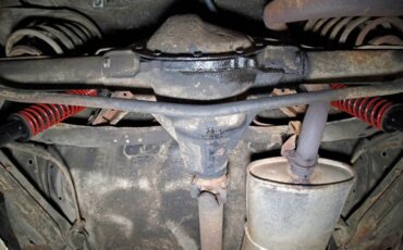 Chevrolet-Monte-carlo-1977-Red-Black-39