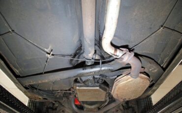 Chevrolet-Monte-carlo-1977-Red-Black-45