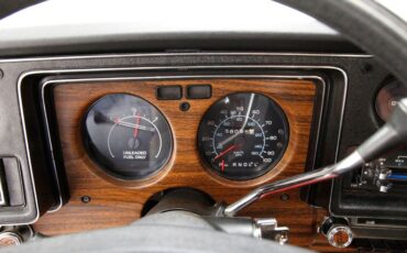 Chevrolet-Monte-carlo-1977-Red-Black-7