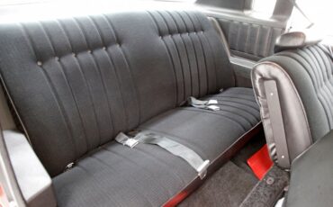 Chevrolet-Monte-carlo-1977-Red-Black-8