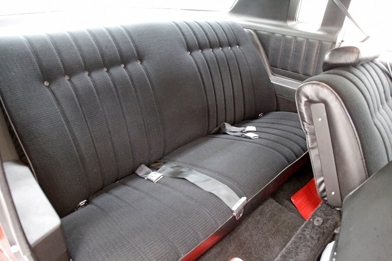 Chevrolet-Monte-carlo-1977-Red-Black-8