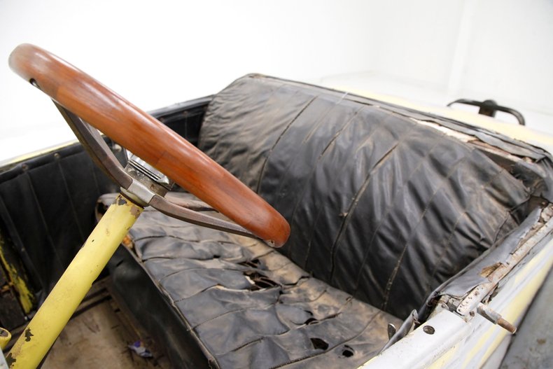 Chevrolet-National-1928-Yellow-Black-25