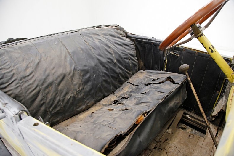 Chevrolet-National-1928-Yellow-Black-32