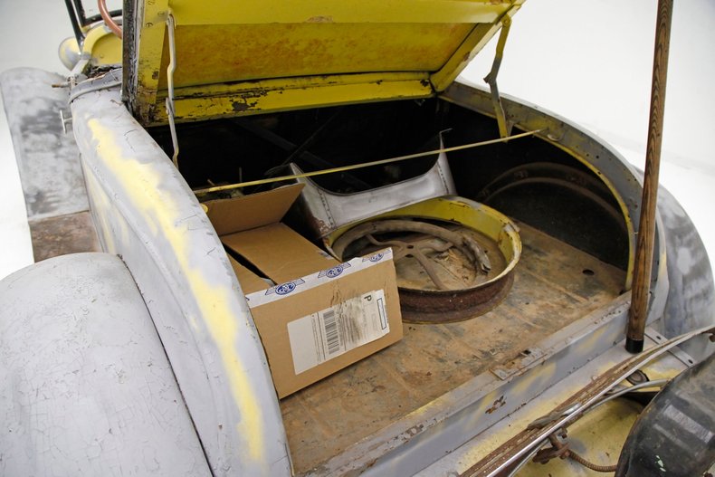 Chevrolet-National-1928-Yellow-Black-40