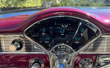 Chevrolet-Nomad-1956-Gray-leather-Ivory-amp-dust-plum-3