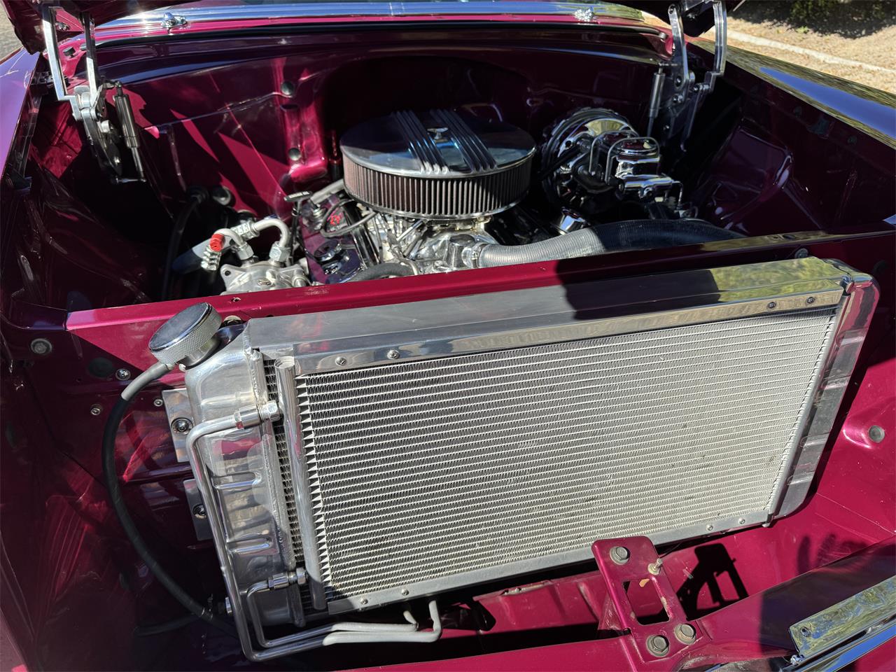 Chevrolet-Nomad-1956-Gray-leather-Ivory-amp-dust-plum-5