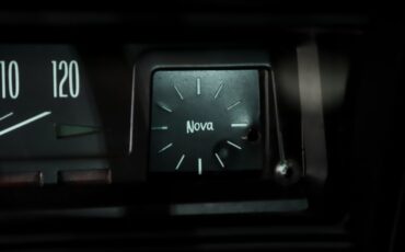 Chevrolet-Nova-1970-Cranberry-Red-Black-17