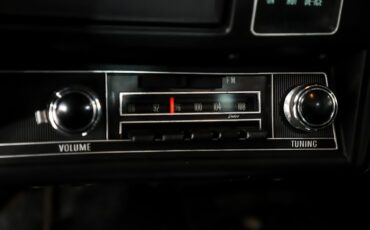 Chevrolet-Nova-1970-Cranberry-Red-Black-20