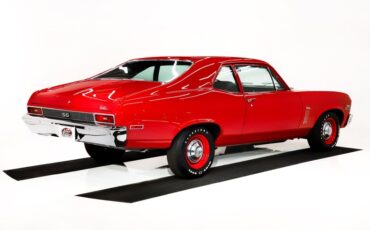 Chevrolet-Nova-1970-Cranberry-Red-Black-25