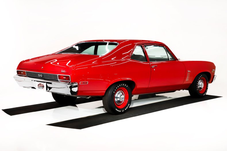 Chevrolet-Nova-1970-Cranberry-Red-Black-25