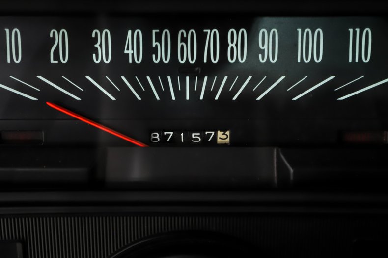 Chevrolet-Nova-1970-Cranberry-Red-Black-3