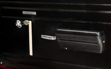 Chevrolet-Nova-1970-Cranberry-Red-Black-31