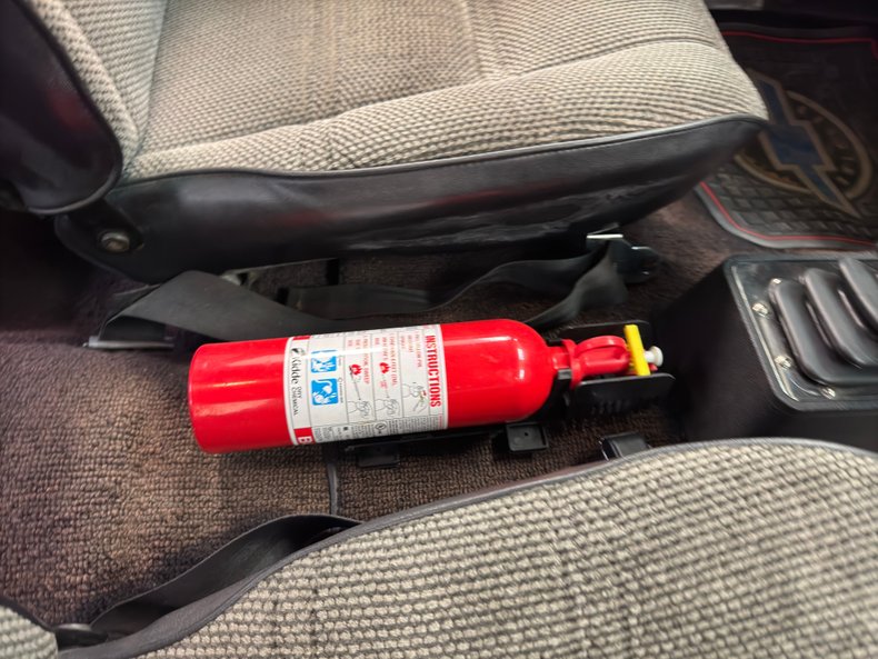 Chevrolet-Nova-1972-Charcoal-Gray-Black-8