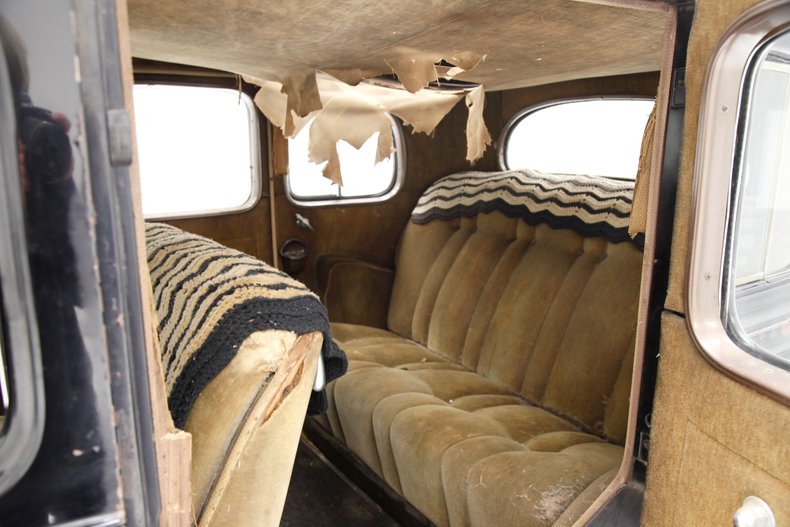 Chevrolet-Other-1933-Black-Brown-10