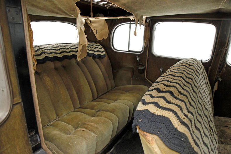 Chevrolet-Other-1933-Black-Brown-11