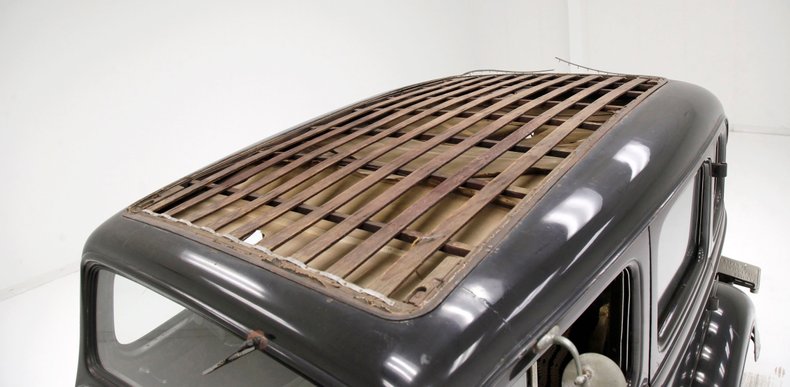 Chevrolet-Other-1933-Black-Brown-34