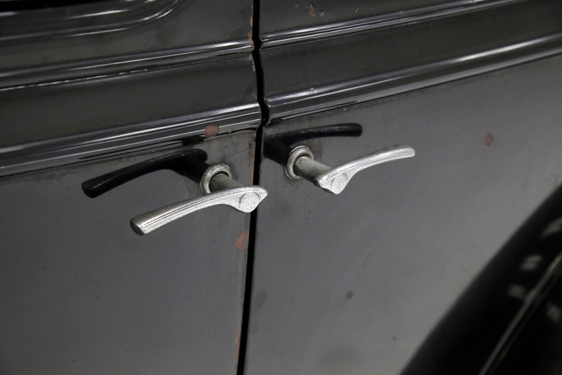 Chevrolet-Other-1933-Black-Brown-35