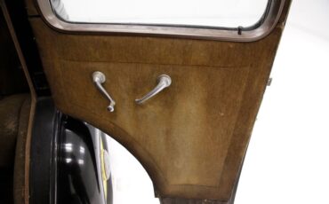 Chevrolet-Other-1933-Black-Brown-5