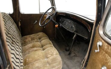 Chevrolet-Other-1933-Black-Brown-6