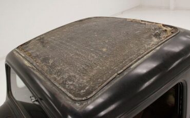 Chevrolet-Other-1933-Black-Tan-18