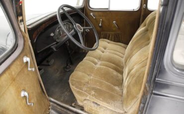 Chevrolet-Other-1933-Black-Tan-25