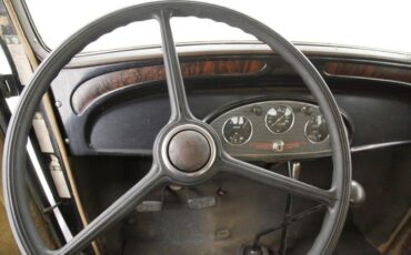 Chevrolet-Other-1933-Black-Tan-26