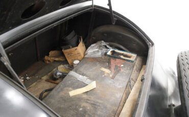 Chevrolet-Other-1933-Black-Tan-37