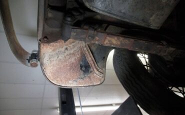 Chevrolet-Other-1933-Black-Tan-40