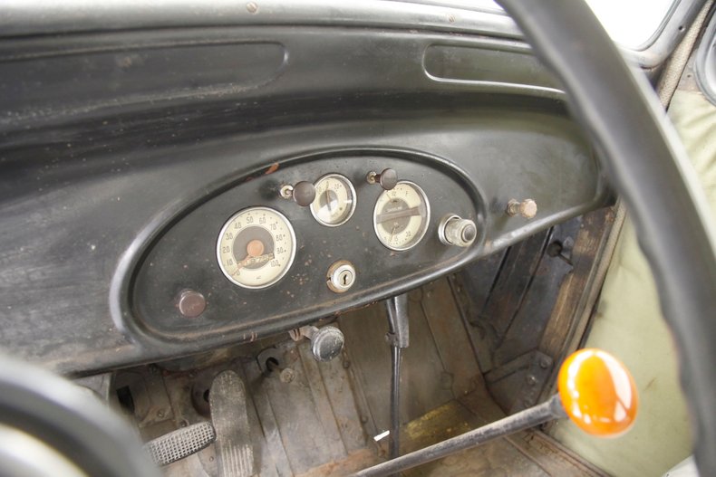 Chevrolet-Other-1935-Black-Pale-Green-36