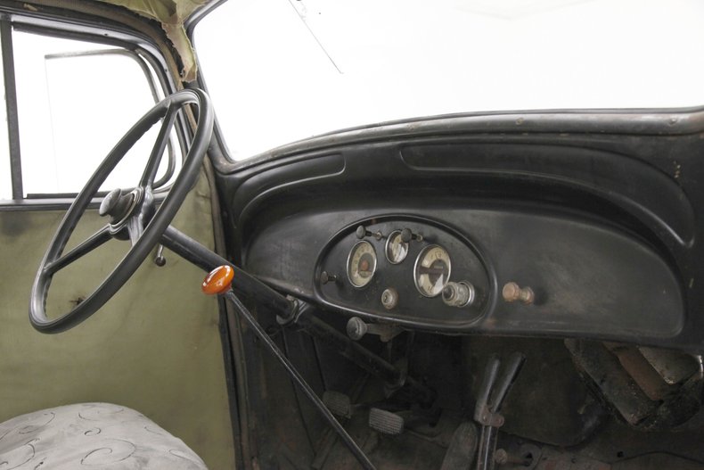 Chevrolet-Other-1935-Black-Pale-Green-38