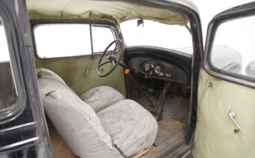 Chevrolet-Other-1935-Black-Pale-Green-39