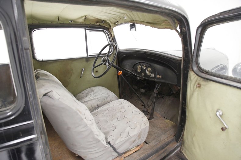 Chevrolet-Other-1935-Black-Pale-Green-39